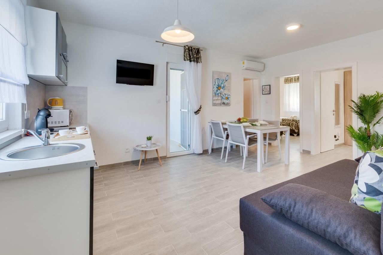Apartmani Kastelina 비르 외부 사진